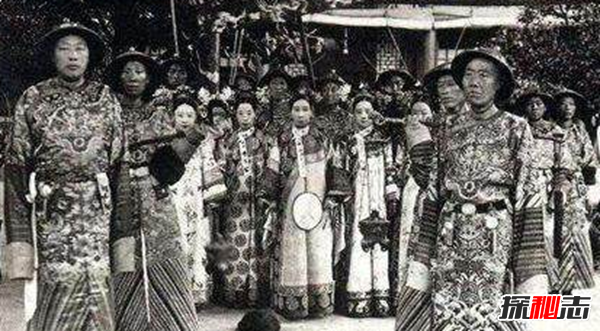 大太監(jiān)李蓮英死亡之謎墳?zāi)怪兄灰婎^顱和長辮子(病死或仇家暗殺)